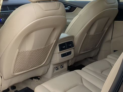 Used 2018 Audi Q7 3.0T Premium Plus image 18