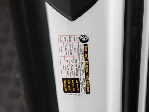 Used 2024 Lamborghini Revuelto image 24