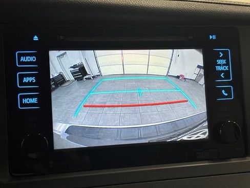 Used 2015 Toyota Sienna XLE w/ XLE Navigation Package FWD image 31