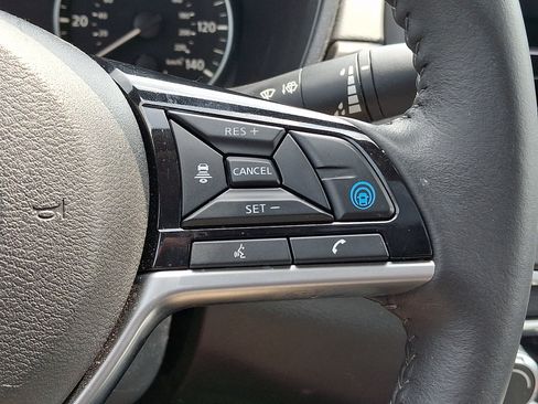 Certified 2024 Nissan Altima 2.5 SV w/ SV Premium Package FWD image 24