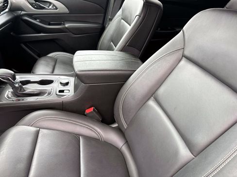 Certified 2023 Chevrolet Traverse LT image 17