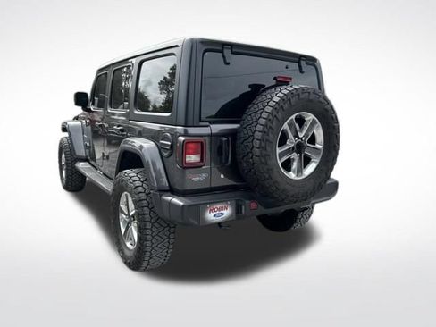 Used 2020 Jeep Wrangler Unlimited Sahara AWD/4WD image 3