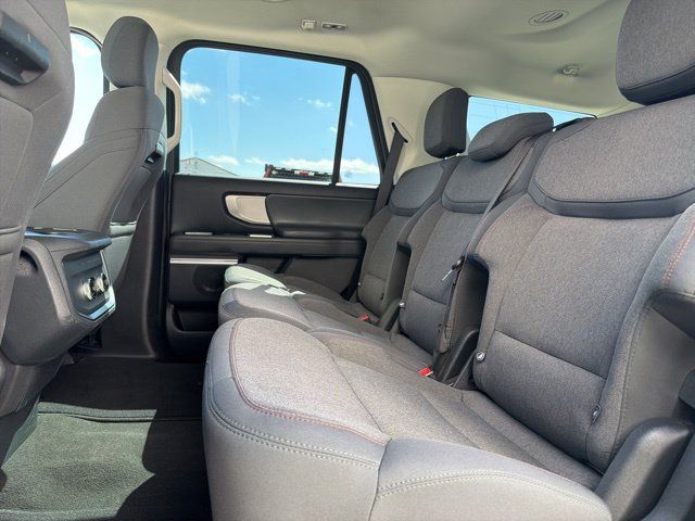 Certified 2025 Ford Expedition Active AWD/4WD image 12
