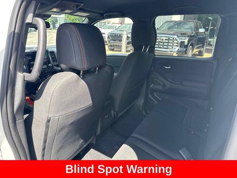 Used 2024 Nissan Frontier PRO-4X w/ Technology Package AWD/4WD image 17