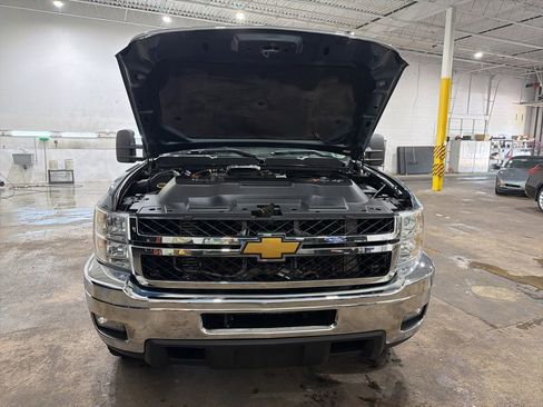Used 2013 Chevrolet Silverado 2500 LT w/ Interior Plus Package AWD/4WD image 19