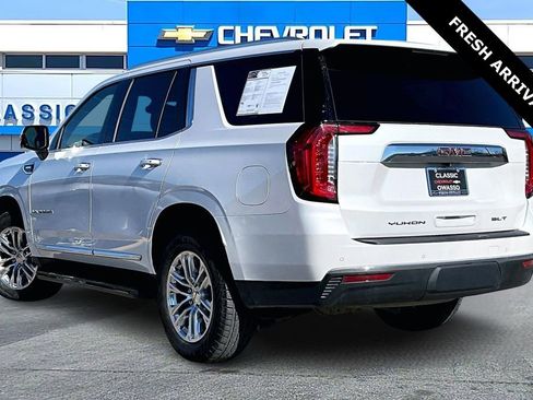 Used 2021 GMC Yukon SLT w/ SLT Luxury Package image 4