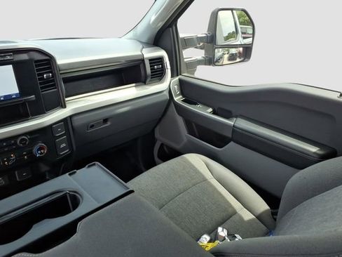 Used 2024 Ford F250 XL w/ STX Appearance Package AWD/4WD image 12