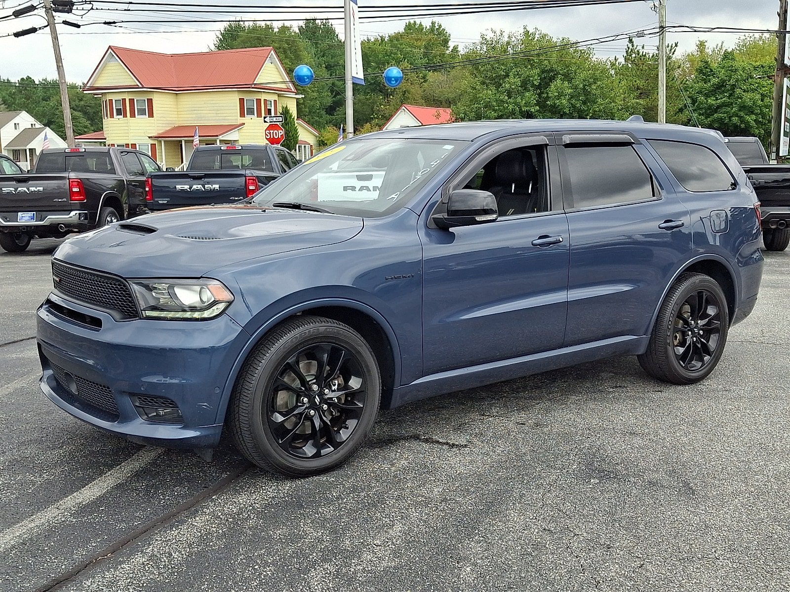 Used 2020 Dodge Durango R/T w/ Technology Group AWD/4WD image 3