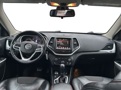 Used 2017 Jeep Cherokee Trailhawk image 27