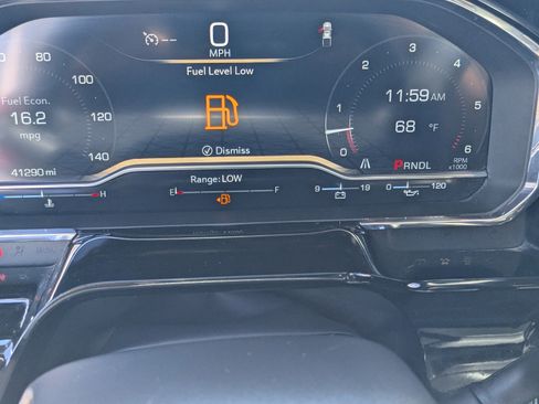 Used 2025 GMC Sierra 1500 SLT image 14