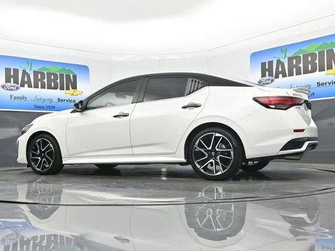Used 2025 Nissan Sentra SR FWD image 20