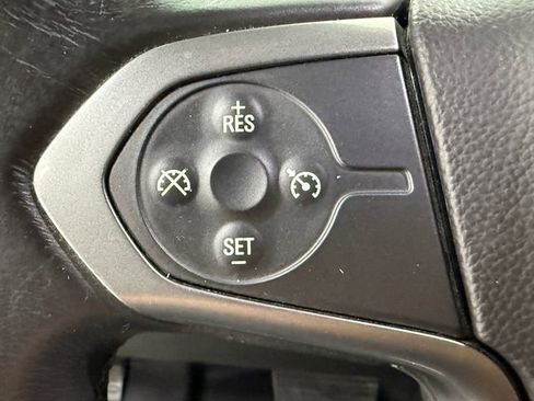 Used 2018 Chevrolet Silverado 1500 LT w/ Texas Edition image 12