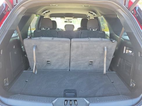 Used 2020 Ford Explorer XLT w/ Comfort Package AWD/4WD image 8