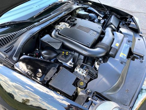 Used 2002 Ford Thunderbird Deluxe image 42