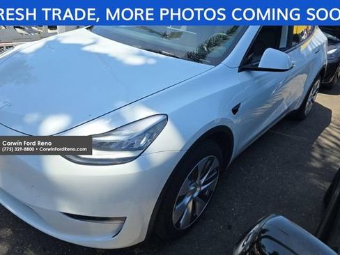 Used 2023 Tesla Model Y Long Range AWD/4WD image 3