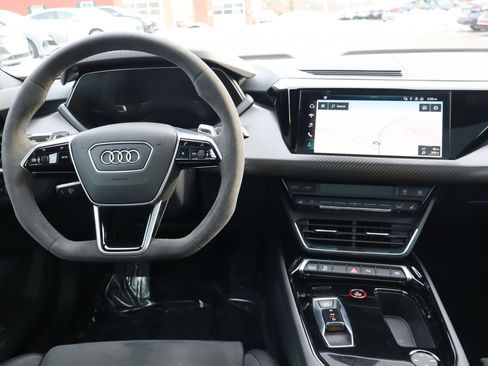 Used 2022 Audi e-tron GT Premium Plus w/ Performance Package image 12