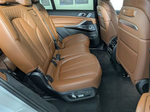 Certified 2023 BMW X7 xDrive40i w/ M Sport Package image 47