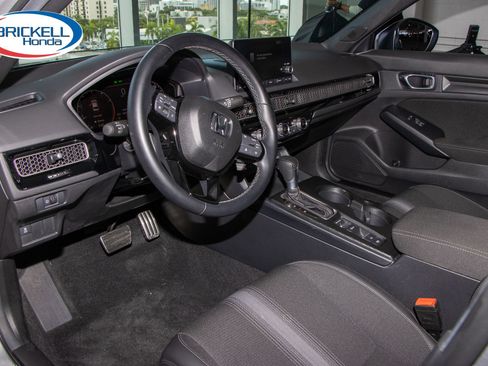 Used 2025 Honda Civic Sport image 14