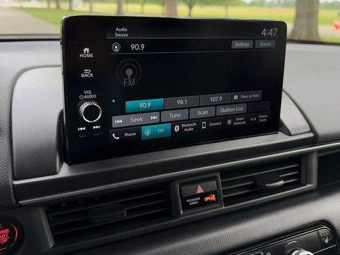 Used 2025 Honda Pilot EX-L image 12