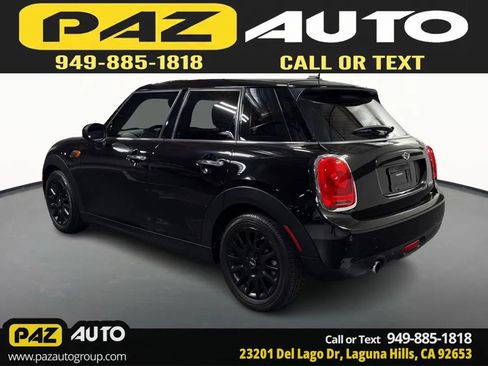 Used 2017 MINI Cooper 4-Door Hardtop image 3