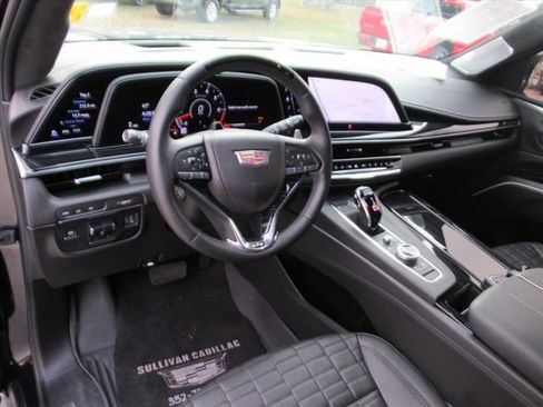 Used 2024 Cadillac Escalade ESV V w/ Heavy-Duty Trailer Package image 19