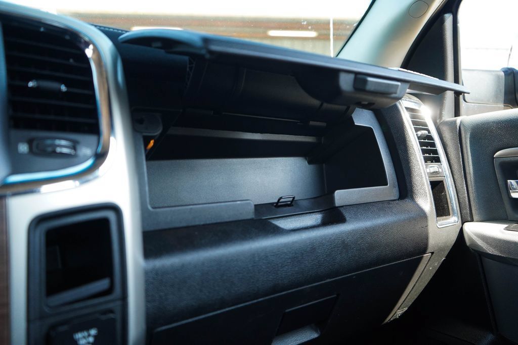 Used 2017 RAM 3500 Laramie AWD/4WD image 34