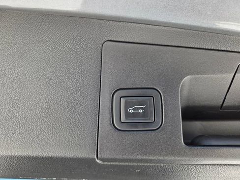 Used 2021 Cadillac XT5 Premium Luxury FWD image 10