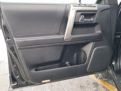 Used 2022 Toyota 4Runner SR5 image 11