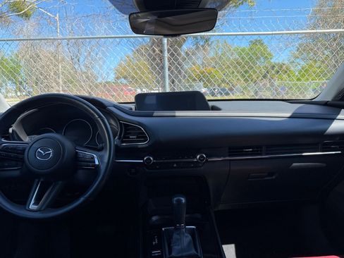 Used 2025 MAZDA CX-30 AWD 2.5 S w/ Preferred Package image 17