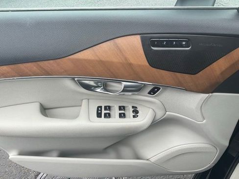 Used 2022 Volvo XC90 T8 Inscription Expression w/ Advanced Package image 26