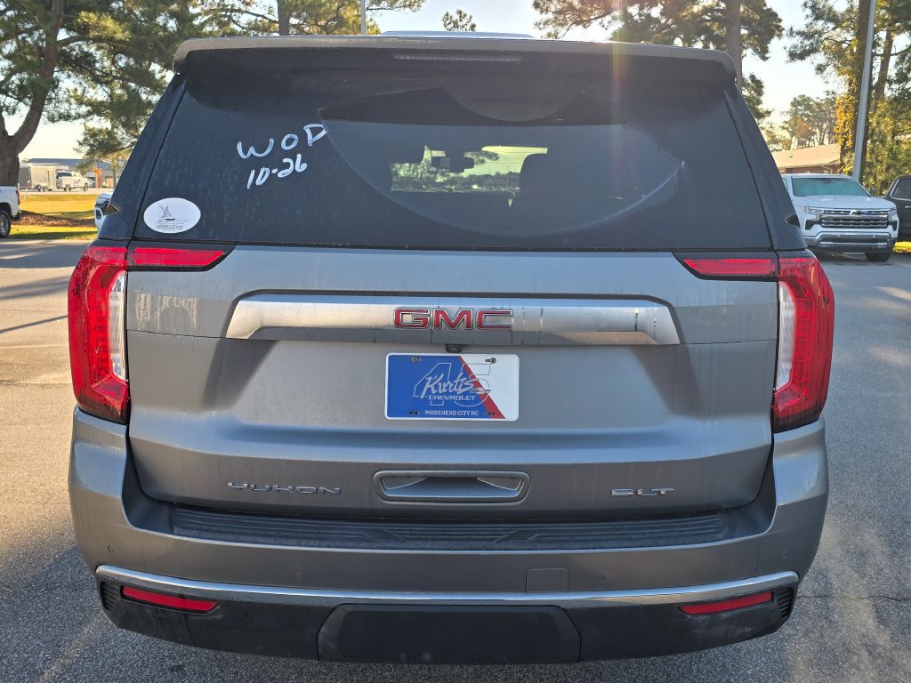 Certified 2021 GMC Yukon SLT w/ SLT Premium Package AWD/4WD image 4
