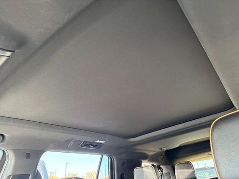Used 2021 GMC Yukon AT4 w/ Technology Package AWD/4WD image 13
