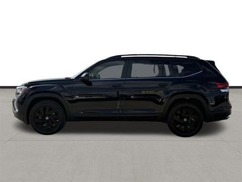 New 2026 Volkswagen Atlas SE image 8
