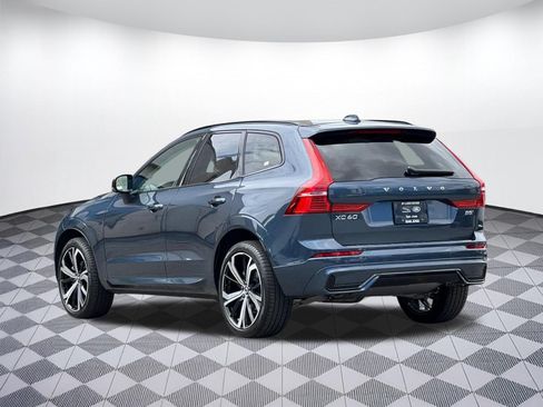 Used 2025 Volvo XC60 B5 Ultra w/ Protection Package Premier AWD/4WD image 2