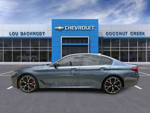 Used 2023 BMW 530i w/ M Sport Package RWD image 5