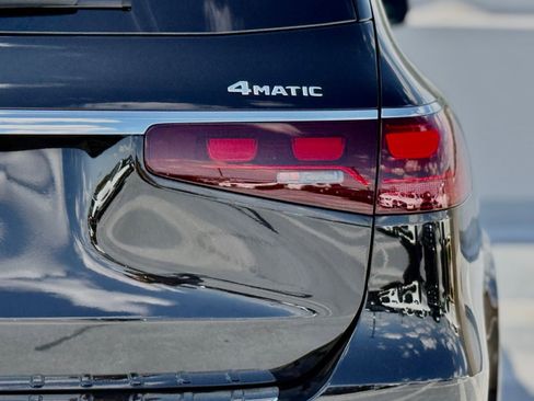 New 2026 Mercedes-Benz GLS 580 4MATIC image 13