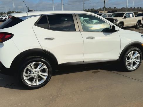 Used 2023 Buick Encore GX Preferred image 9