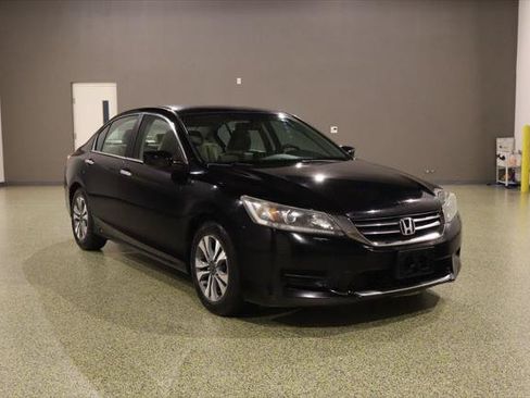 Used 2013 Honda Accord LX image 1