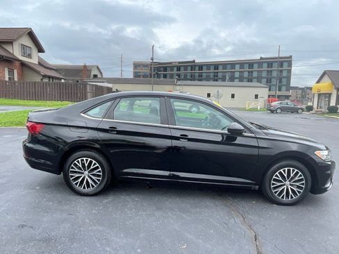 Used 2021 Volkswagen Jetta SE FWD image 8