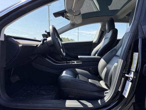 Used 2019 Tesla Model 3 RWD image 10