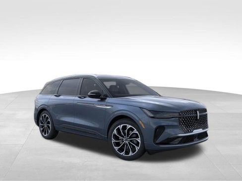New 2026 Lincoln Nautilus Reserve AWD/4WD image 7