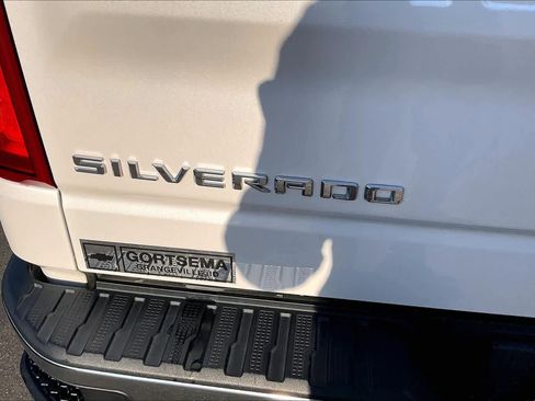 Used 2022 Chevrolet Silverado 1500 LTZ w/ LTZ Premium Package image 11