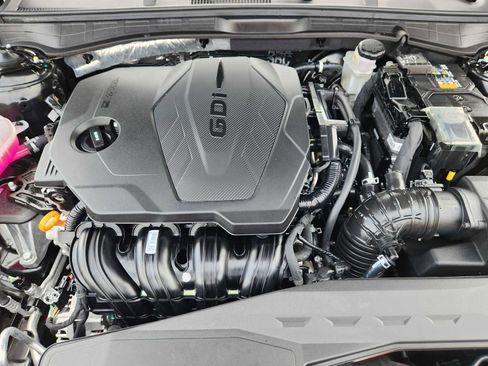 Certified 2025 Hyundai Sonata SE FWD image 28