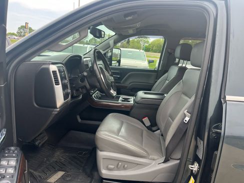 Used 2018 GMC Sierra 3500 SLT w/ Duramax Plus Package AWD/4WD image 8