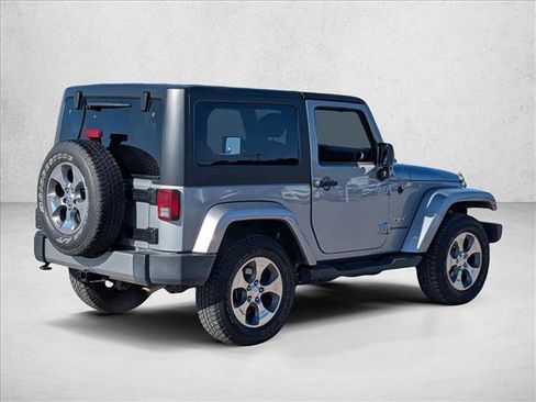Used 2016 Jeep Wrangler Sahara w/ Connectivity Group image 5