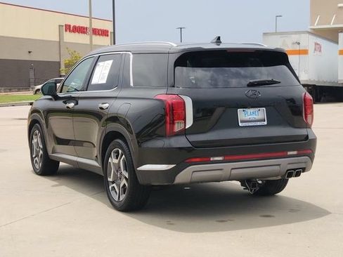 Used 2024 Hyundai Palisade Limited FWD image 5