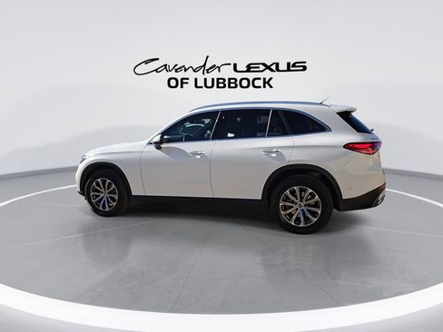 Used 2025 Mercedes-Benz GLC 300 4MATIC image 6