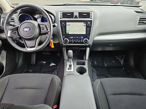 Used 2018 Subaru Outback 2.5i Premium image 16