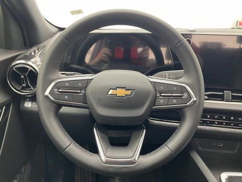 New 2026 Chevrolet Equinox LT AWD/4WD image 11