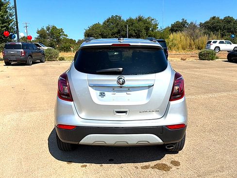 Used 2020 Buick Encore Preferred FWD image 5